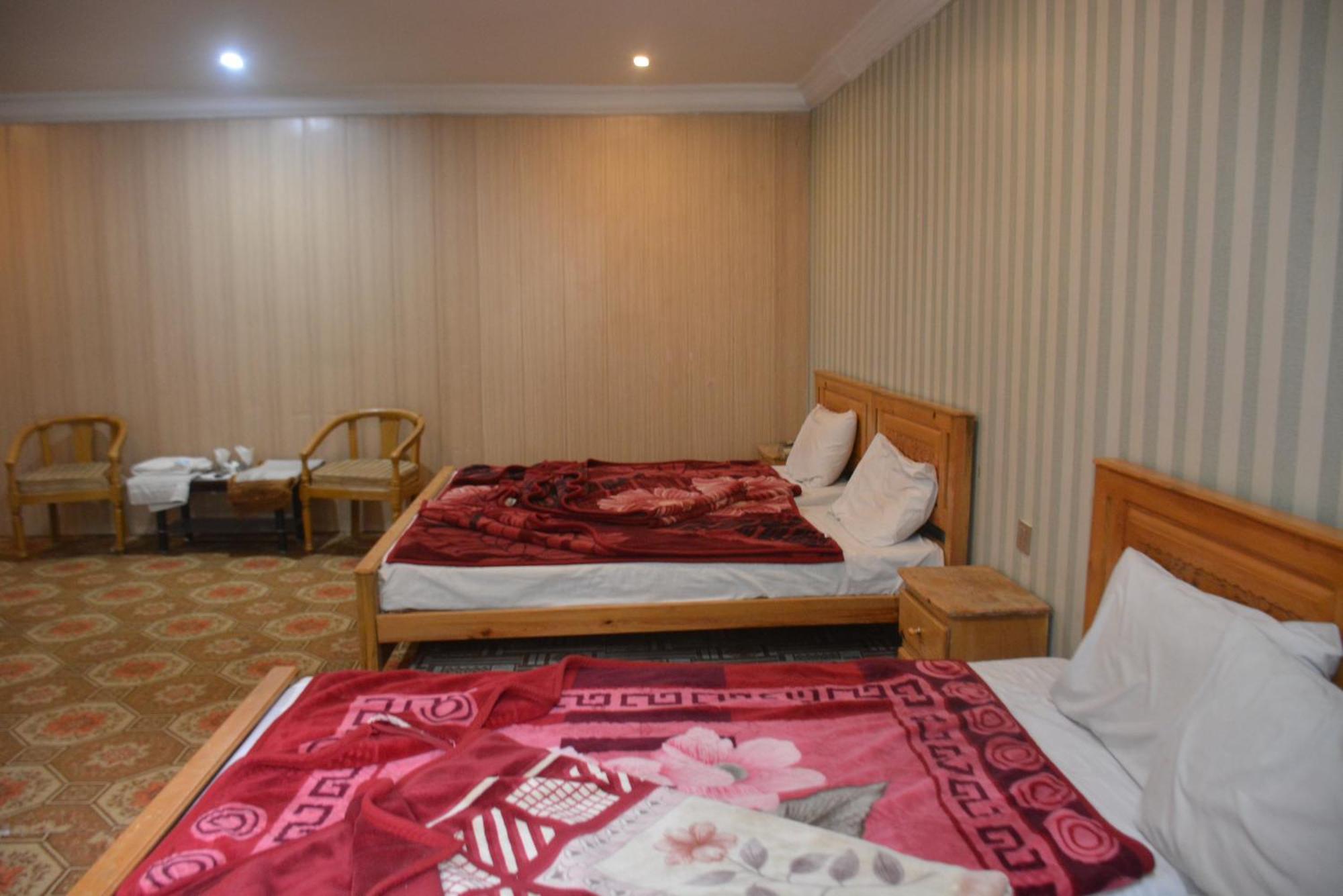 Hotel Pine Hills, Naran Eksteriør bilde