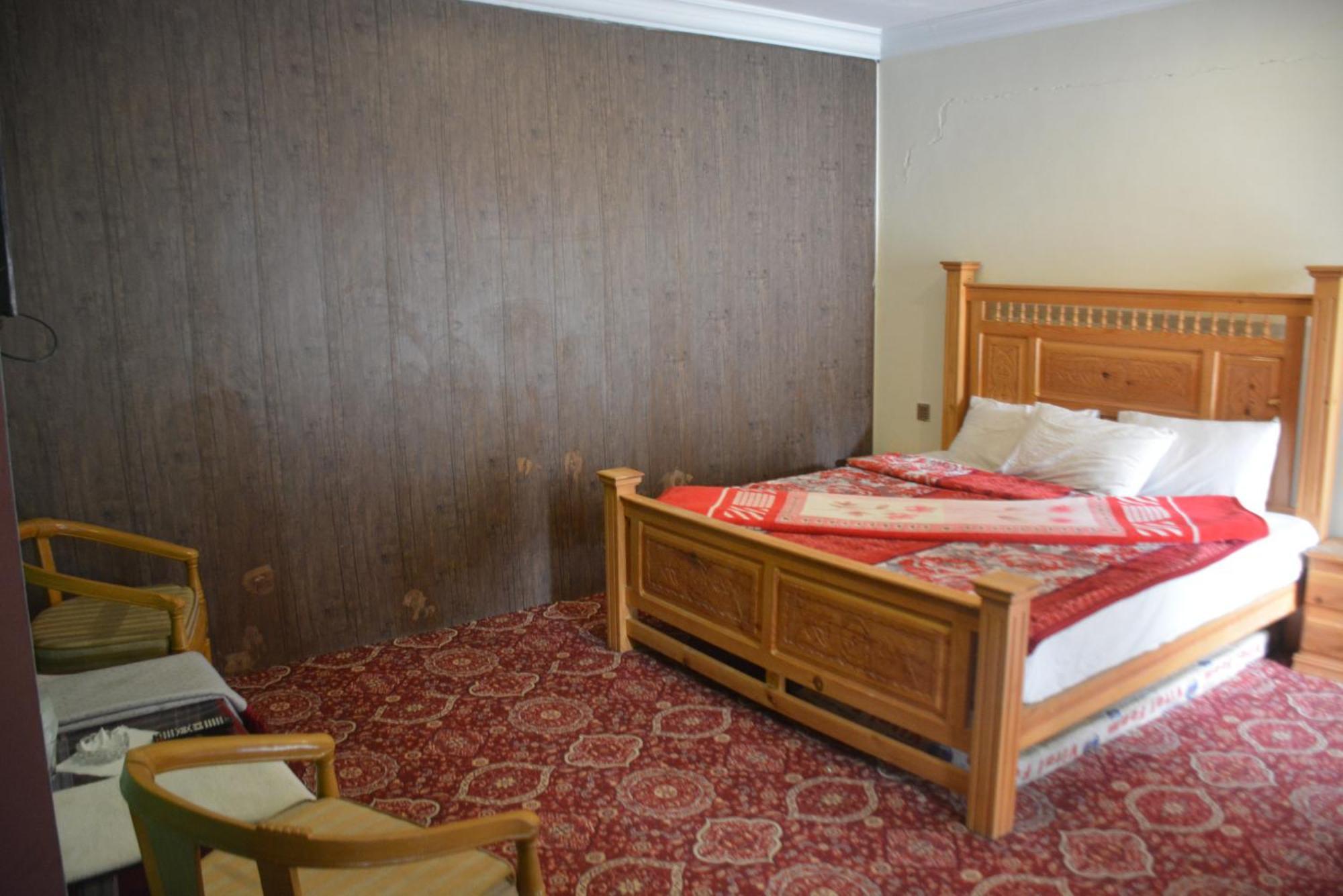 Hotel Pine Hills, Naran Eksteriør bilde