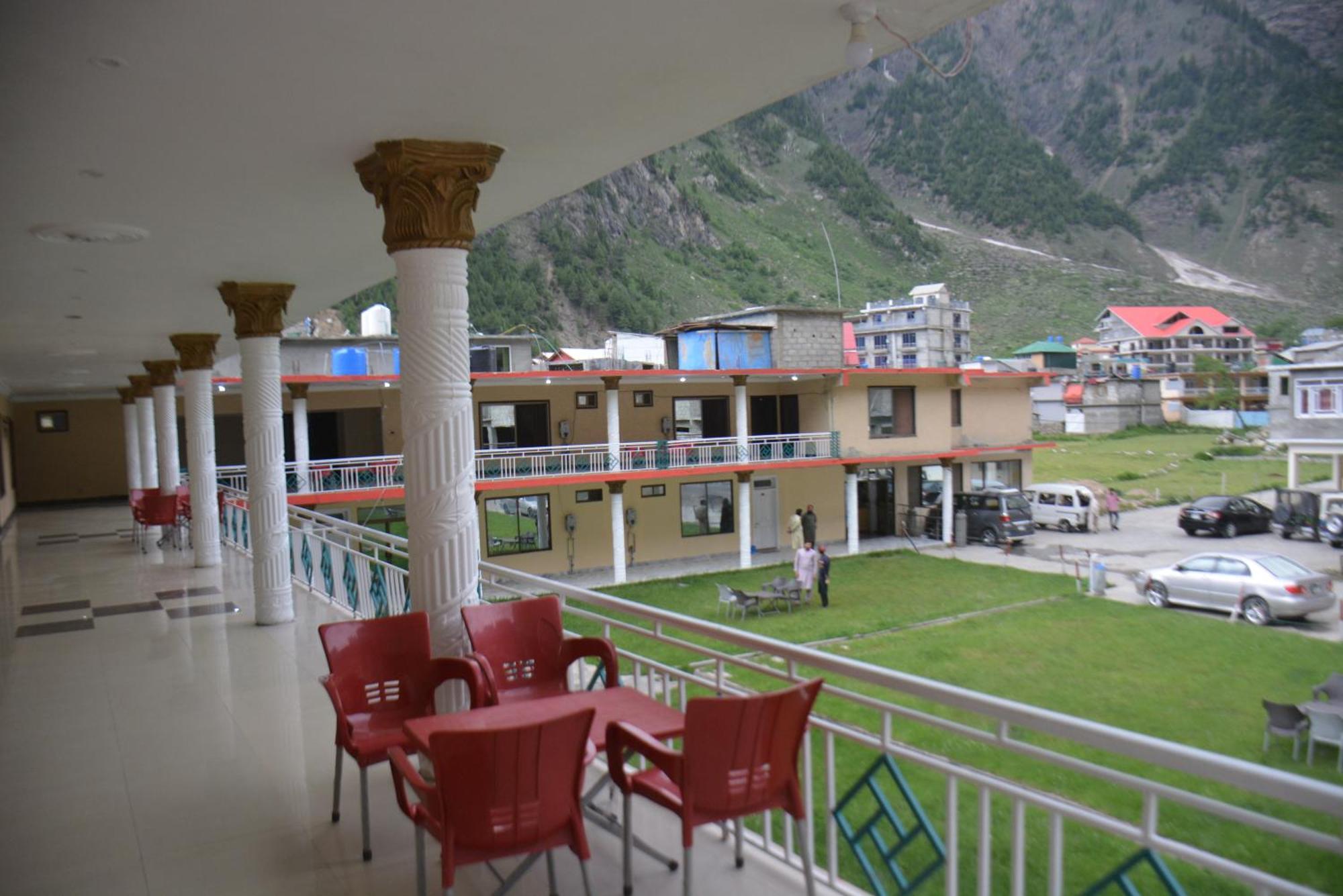 Hotel Pine Hills, Naran Eksteriør bilde