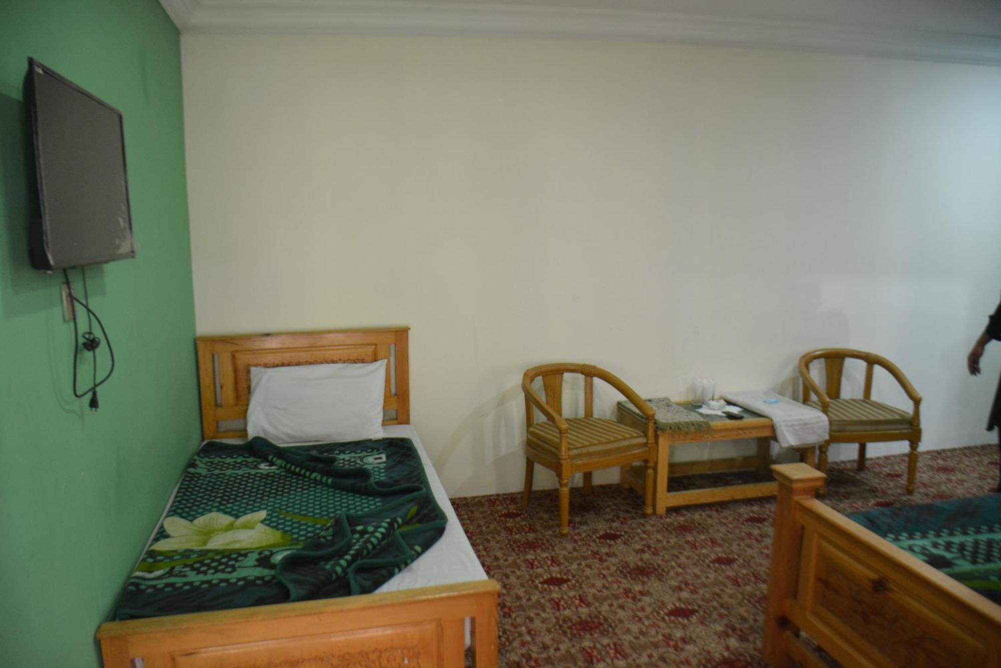Hotel Pine Hills, Naran Eksteriør bilde